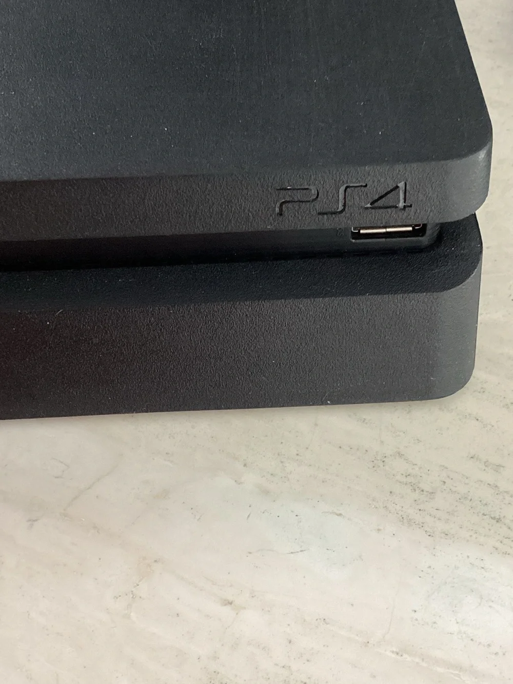 Sony PlayStation 4 Slim 1TB Console & Sony Controller Tested